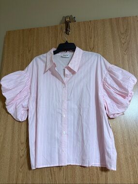 Jolie & Joy Light Pink Puff-Sleeve Button-Up Blouse
